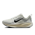 Nike Vomero 18 Cushioning Support Lightweight Ideal for Running and Walking Comfortable Unisex Running Shoes HM6803-300